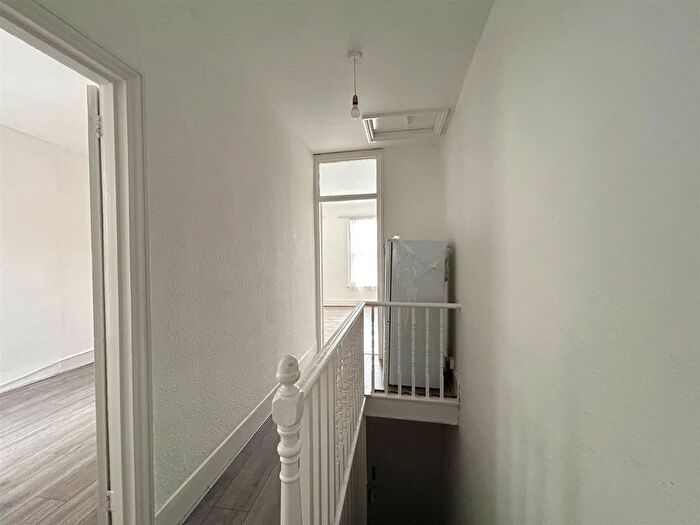 1 Bedroom Maisonette To Rent In Cowper Road, London, N18