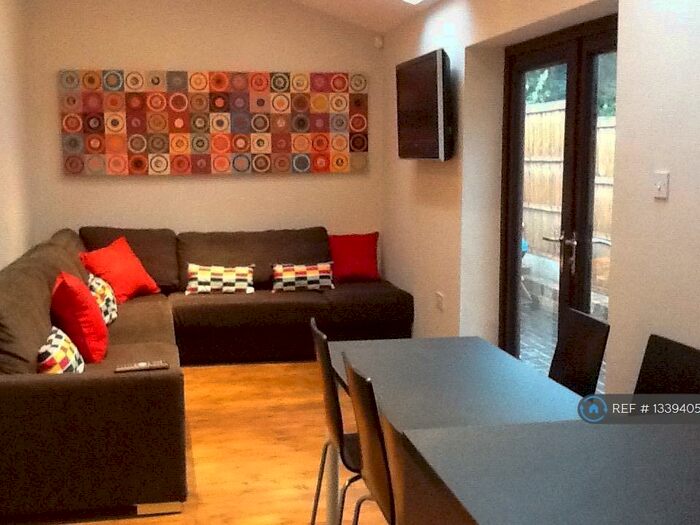 7 Bedroom End Of Terrace House To Rent In Midland Ave, Nottingham, NG7