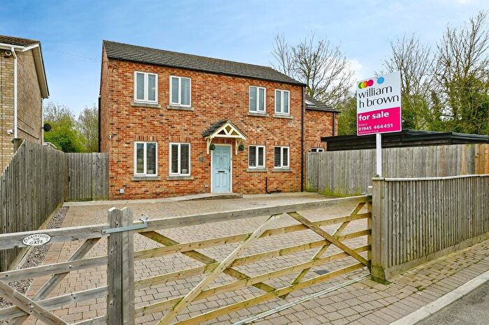 3 Bedroom Detached House For Sale In Quaker Lane, Wisbech, PE13