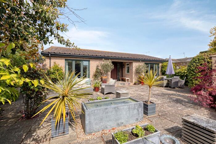 3 Bedroom Detached Bungalow For Sale In Detached Spacious Bungalow In Old Hunstanton, PE36