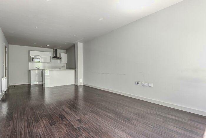 2 Bedroom Apartment To Rent In Bracknell, Berkshire, RG12