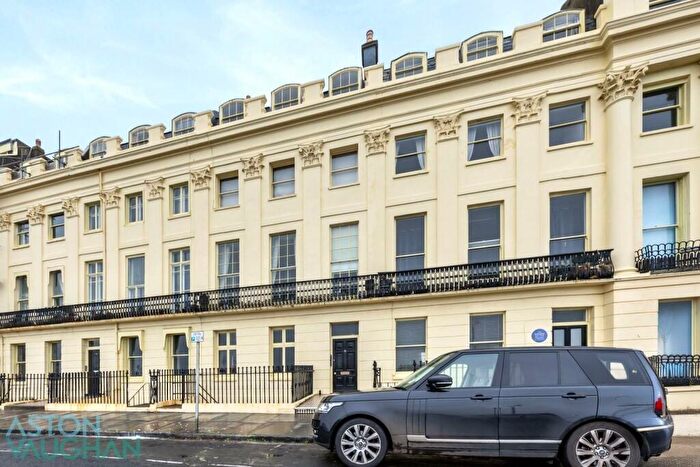 1 Bedroom Apartment For Sale In Brunswick Terrace, Hove, BN3