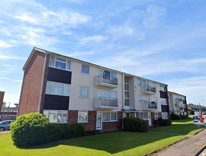 3 Bedroom Flat For Sale In Stratfield Road, Borehamwood, WD6