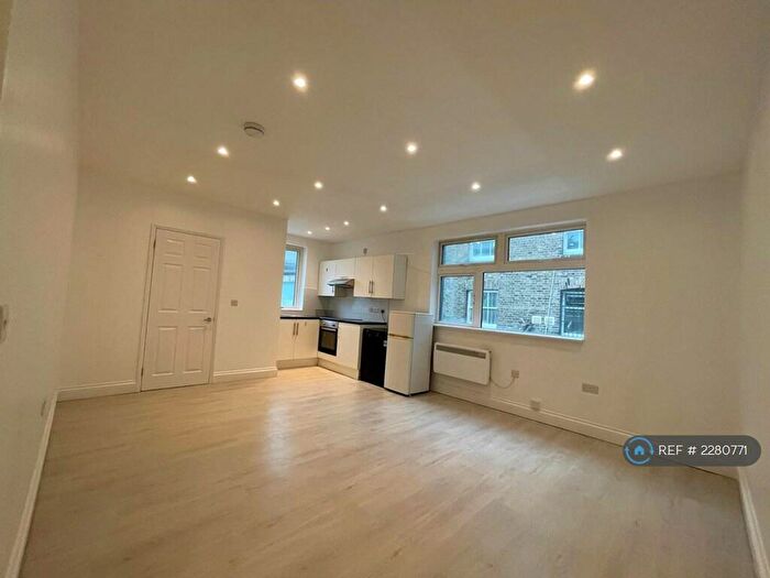 Studio To Rent In Myron Place, London, SE13