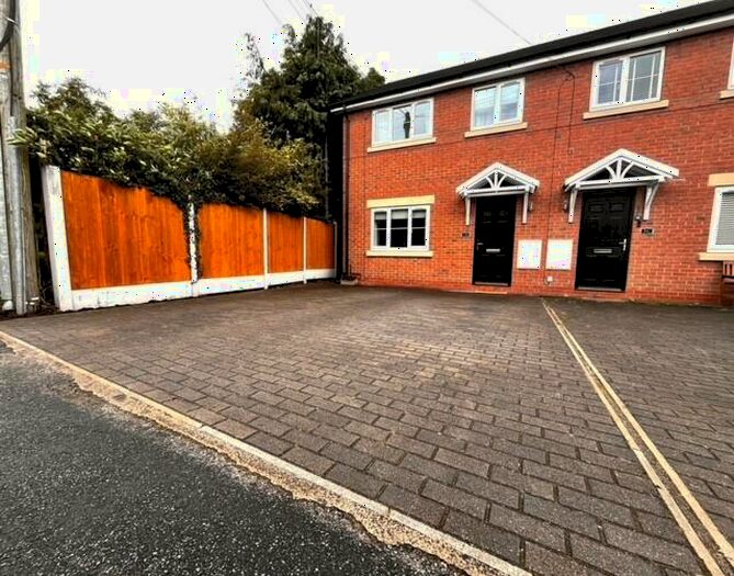 3 Bedroom Semi-Detached House To Rent In Cranage Lane, Northwich, CW9