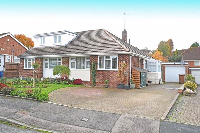 2 Bedroom Bungalow For Sale In Whiteheads Lane, Maidstone, ME14