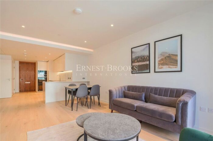 1 Bedroom Apartment To Rent In Hampton Tower, Marsh Wall, Canary Wharf, E14