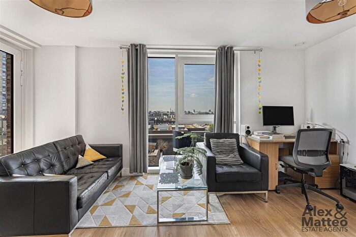 1 Bedroom Flat For Sale In Olso Tower, Surrey Quays, SE8