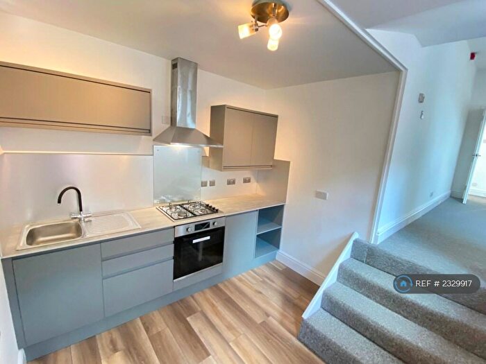 2 Bedroom Flat To Rent In Raleigh Road, Exeter, EX1