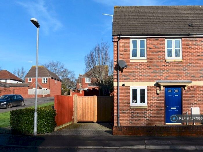2 Bedroom Semi-Detached House To Rent In Preston Court, Yeovil, BA20