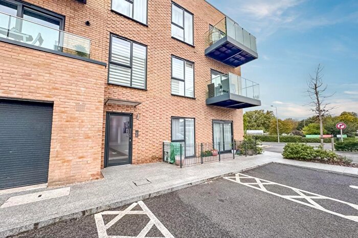 1 Bedroom Flat For Sale In Prospects Place, Fairfax Drive, Westcliff-on-Sea, SS0