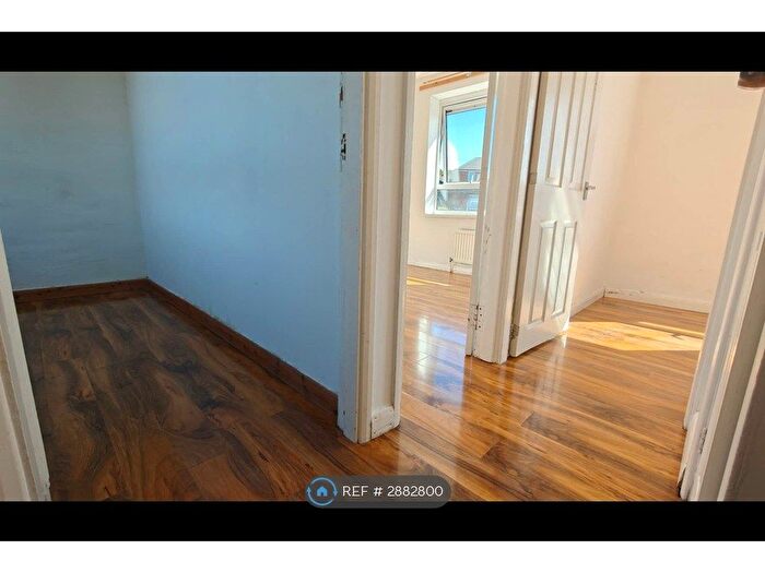 3 Bedroom Semi-detached House To Rent In Wybourn House Road, Sheffield, S2