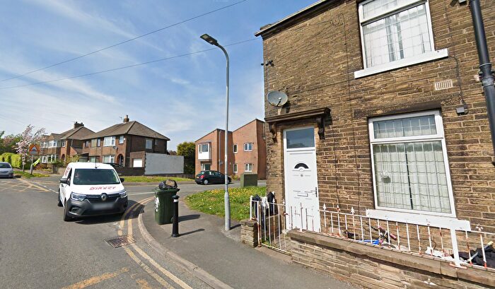 2 Bedroom Terraced House To Rent In Back Lane, Bradford, BD13