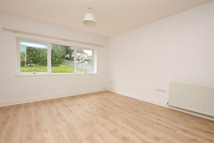 2 Bedroom Flat To Rent In School Court, Spring Lane, Bath, BA1
