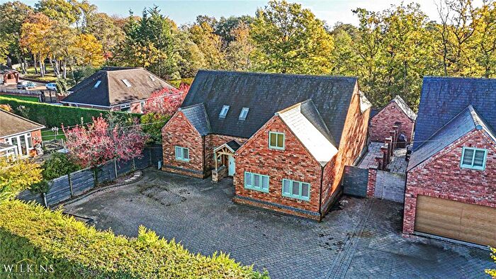 3 Bedroom Detached House For Sale In Park Lane, Bonehill, Tamworth, Staffordshire, B78
