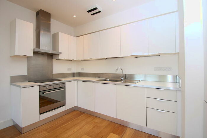 1 Bedroom Flat To Rent In Croydon Road, Beckenham, BR3