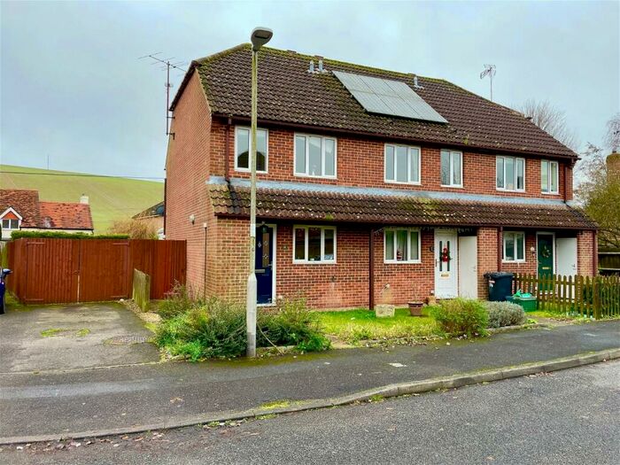 2 Bedroom End Of Terrace House For Sale In Spring Meadows, Great Shefford, Hungerford, RG17