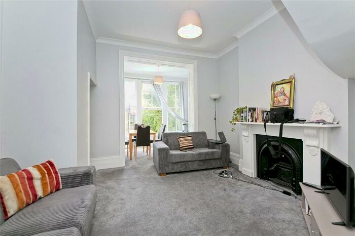 4 Bedroom Maisonette To Rent In Crayford Road, Tufnell Park, N7