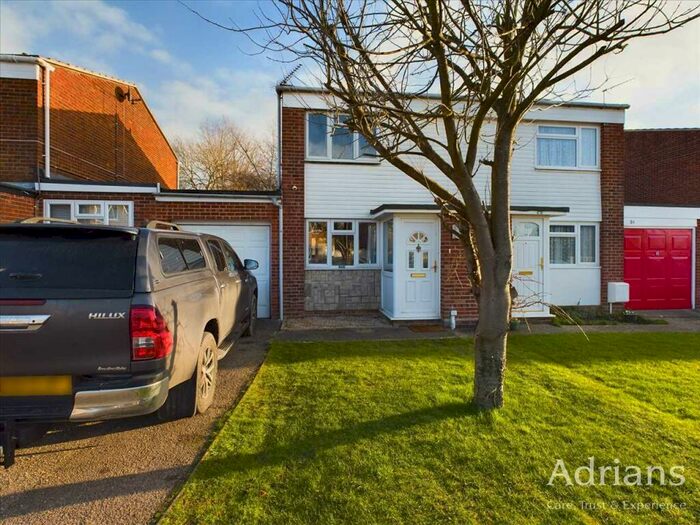 2 Bedroom House To Rent In Knapton Close, Springfield, Chelmsford, CM1