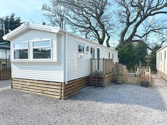 2 Bedroom Park Home For Sale In Capernwray, Carnforth, LA6