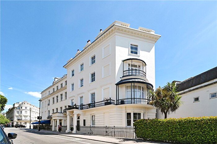 1 Bedroom Flat For Sale In Stanhope Terrace, Hyde Park, W2