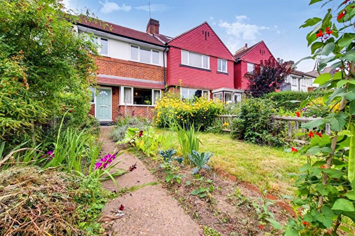 3 Bedroom Terraced House To Rent In Sevenoaks Road, London, SE4