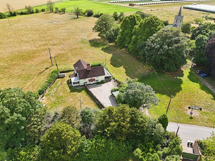 6 Bedroom Detached House For Sale In Cranworth, Cranworth, Thetford, IP25