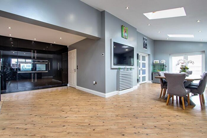 4 Bedroom Detached House For Sale In The Lovells, Emneth, PE14
