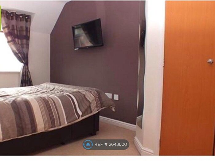 2 Bedroom Flat To Rent In Quins Croft, Leyland, PR25
