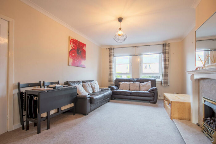 2 Bedroom Flat To Rent In Stenhouse Crescent Edinburgh United Kingdom, EH11