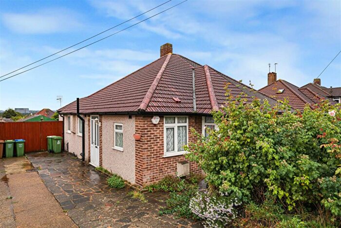 2 Bedroom Semi-Detached Bungalow For Sale In Park Mead, Sidcup, DA15