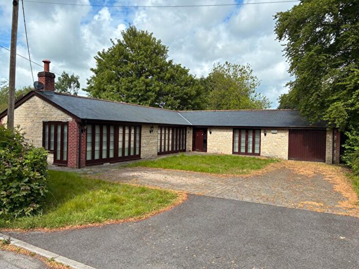 3 Bedroom Bungalow For Sale In Bishopstrow, Warminster, Warminster, BA12