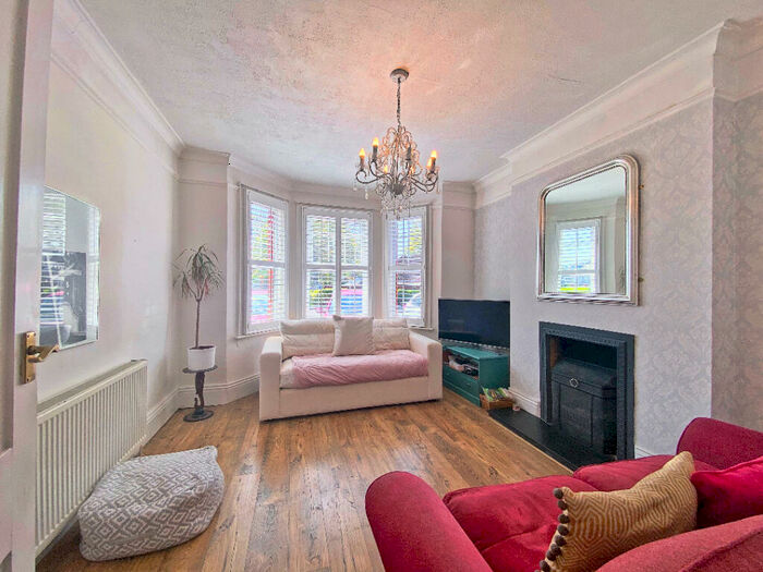 1 Bedroom Maisonette To Rent In Whitegates, Ash Vale, GU12