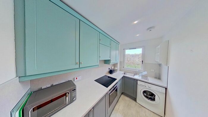 2 Bedroom Flat To Rent In Murieston Place, Edinburgh, EH11