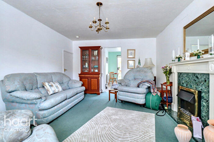 3 Bedroom Semi-Detached House For Sale In Elthorne Park, Clacton-On-Sea, CO16