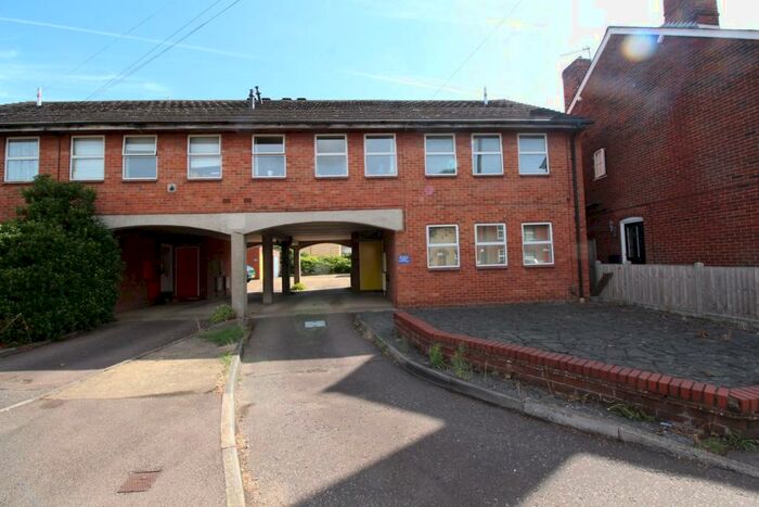 1 Bedroom Apartment To Rent In Old Park Road, Hitchin, SG5