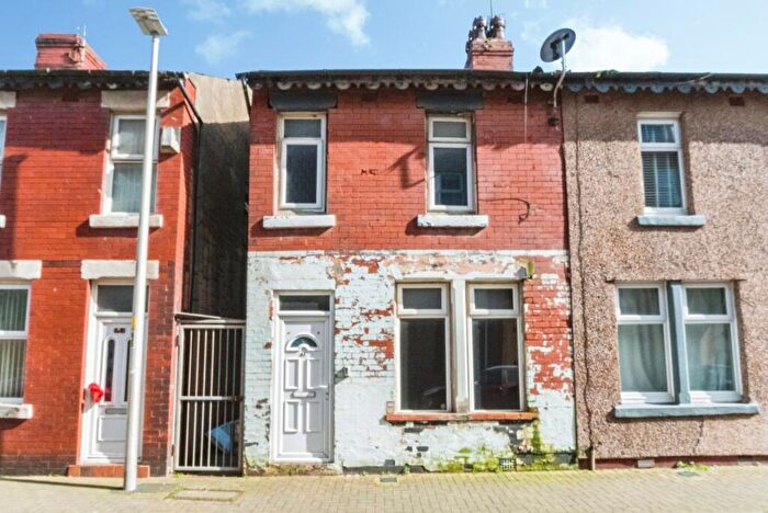 2 Bedroom End Of Terrace House For Sale In Caroline Street, Blackpool, Lancashire, FY1