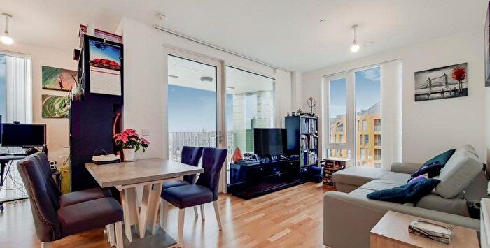 1 Bedroom Flat To Rent In Telcon Way, Greenwich, London, SE10
