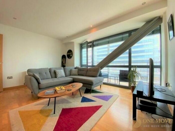 2 Bedroom Flat To Rent In Deansgate, Manchester, M3