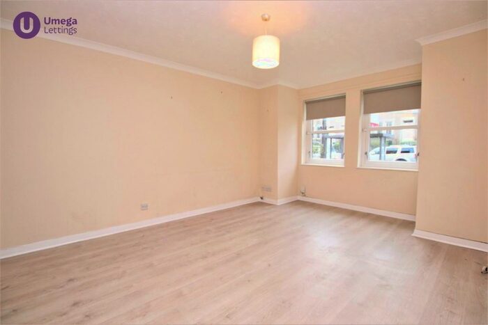 2 Bedroom Flat To Rent In Craighouse Gardens, Morningside, Edinburgh, EH10