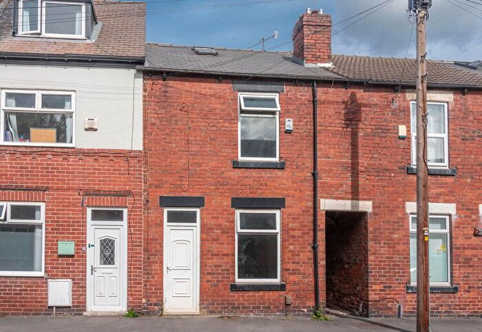 3 Bedroom Terraced House For Sale In Store Street, Bramall Lane, S2