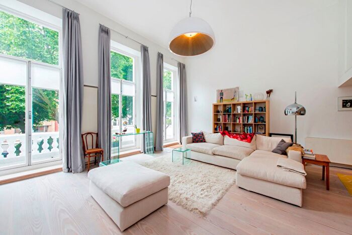 2 Bedroom Flat To Rent In Emperor's Gate, SW7