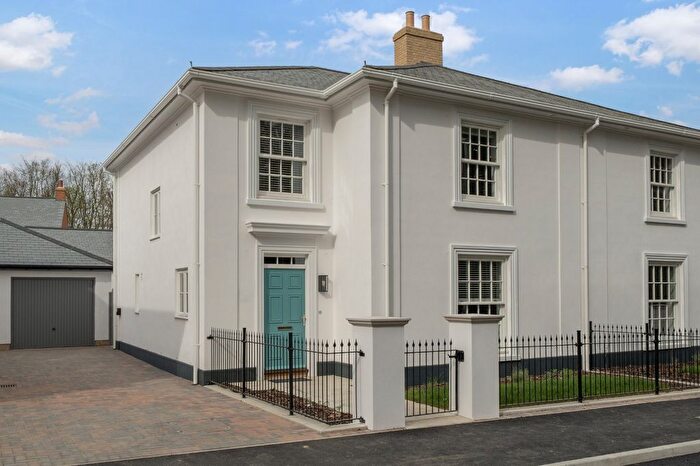 4 Bedroom Semi Detached House For Sale In Mountbatten Park, Hoe Lane, North Baddesley, Hampshire, SO52