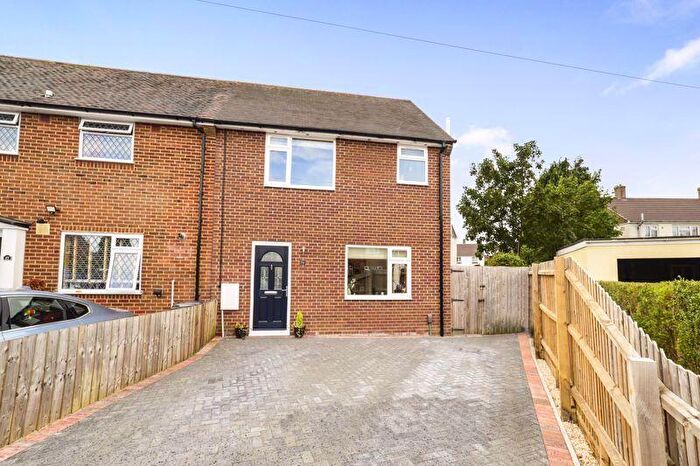 2 Bedroom Semi-Detached House For Sale In Padfield Close, Southbourne, Bournemouth, BH6