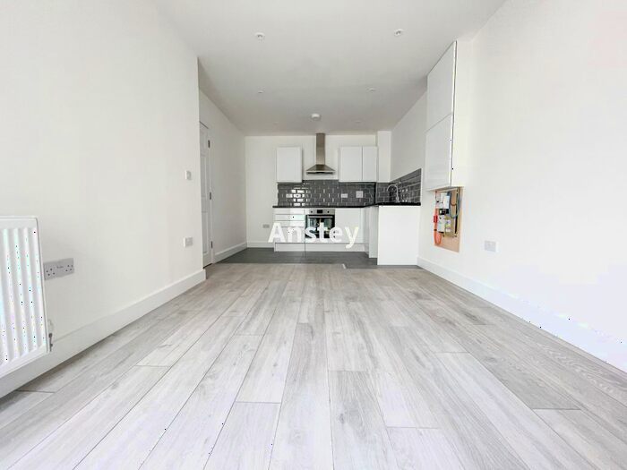 1 Bedroom Flat To Rent In Portswood Road, Southampton, SO17