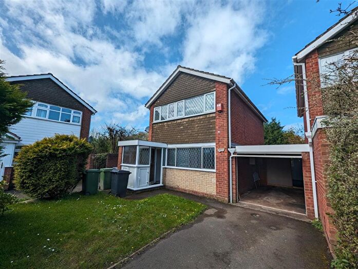 3 Bedroom Detached House To Rent In Tyrley Close, Compton, WV6