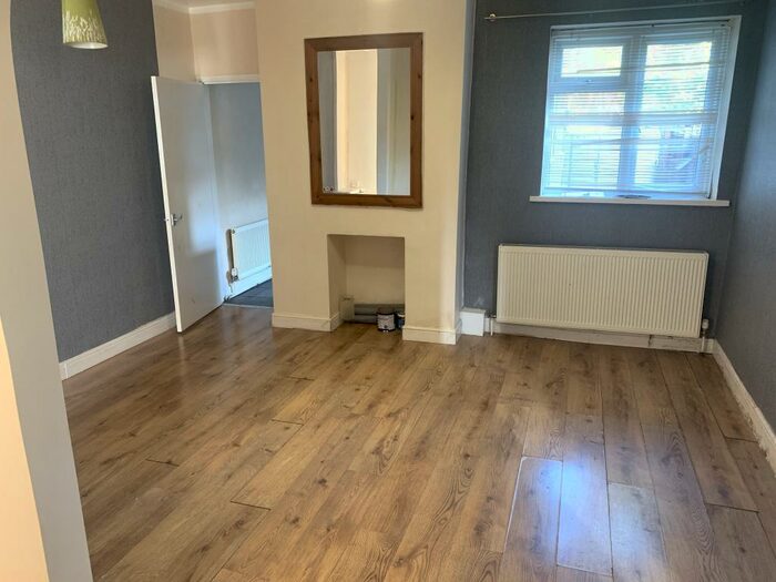 1 Bedroom Flat To Rent In Charlton Road, Upper Shirley, Southampton, SO15