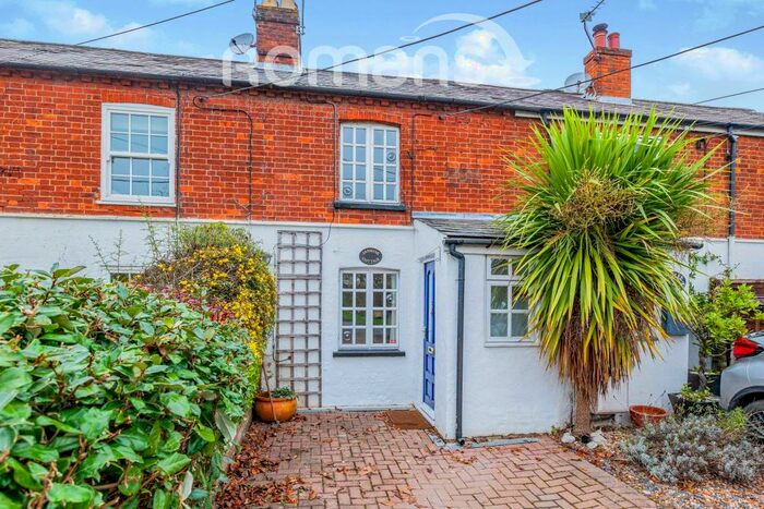2 Bedroom Terraced House To Rent In Money Row Green, SL6