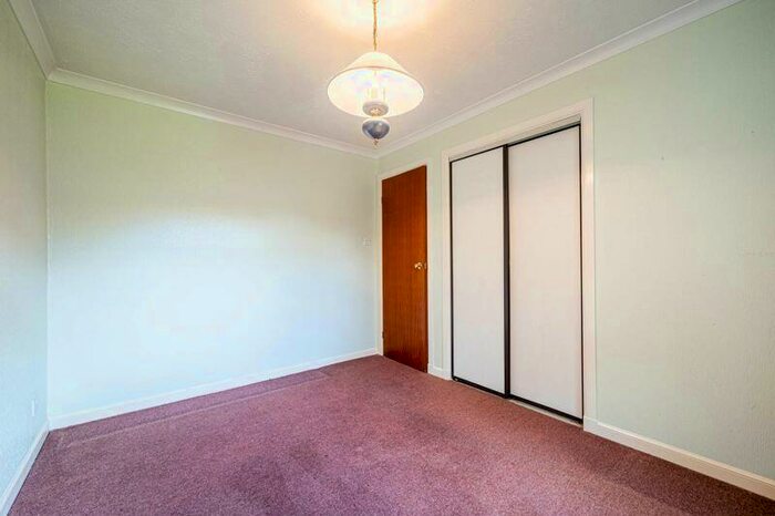 3 Bedroom Detached Bungalow For Sale In John Murray Court, Motherwell, ML1
