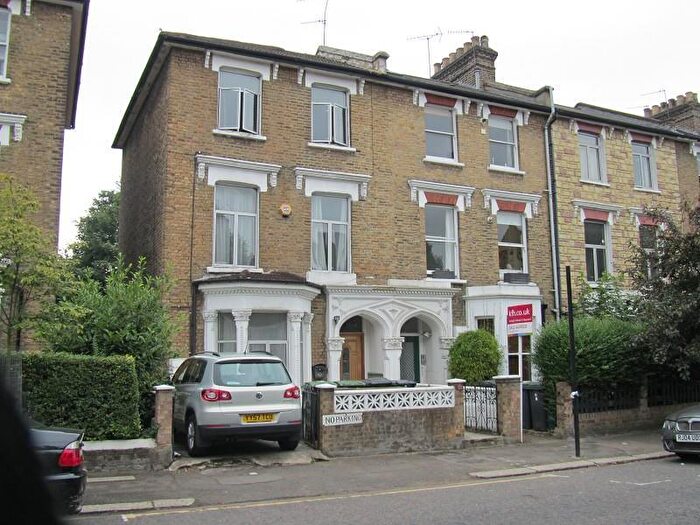 Studio To Rent In Lancaster Road, Finsbury Park, N4